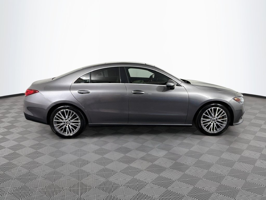 Photo 4 of this Mercedes-Benz CLA 250