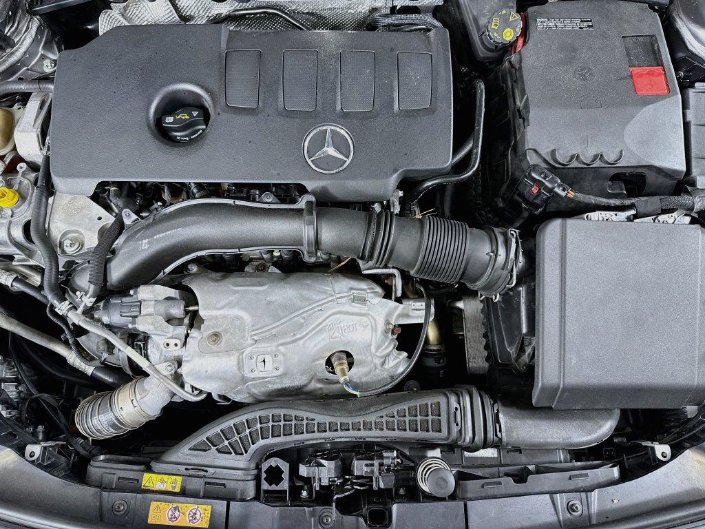 Photo 36 of this Mercedes-Benz CLA 250