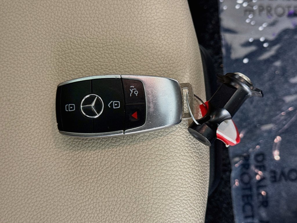 Photo 39 of this Mercedes-Benz CLA 250