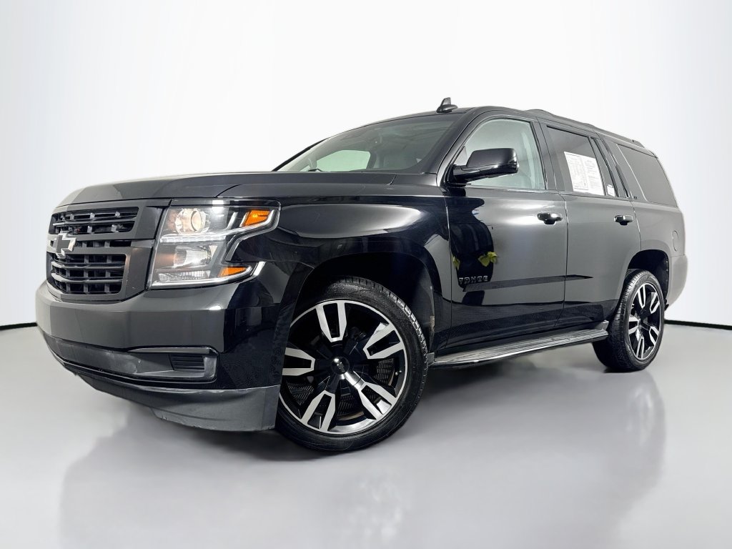 Chevrolet Tahoe photo 2