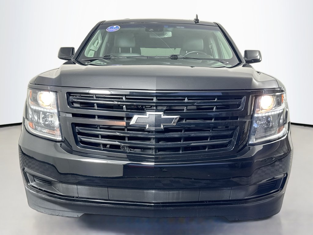 Chevrolet Tahoe photo 3