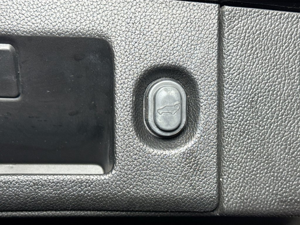 Chevrolet Tahoe photo 33
