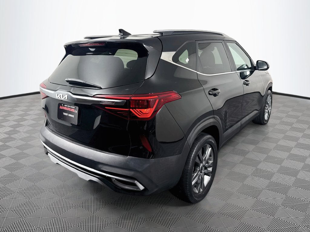 Kia Seltos photo 6