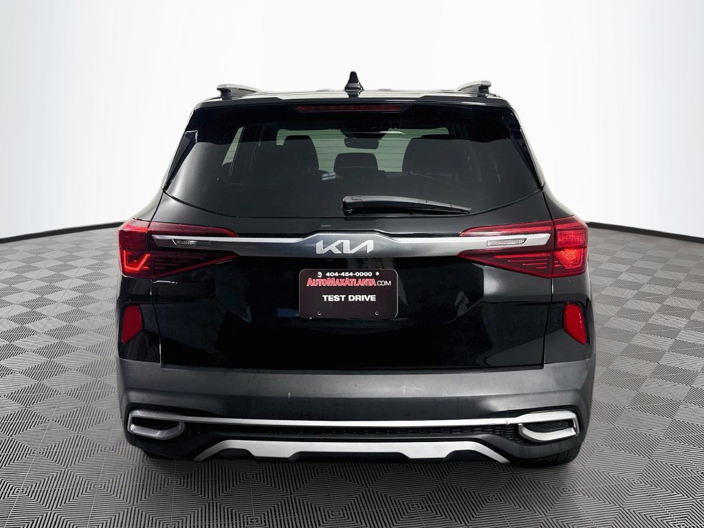Kia Seltos photo 7