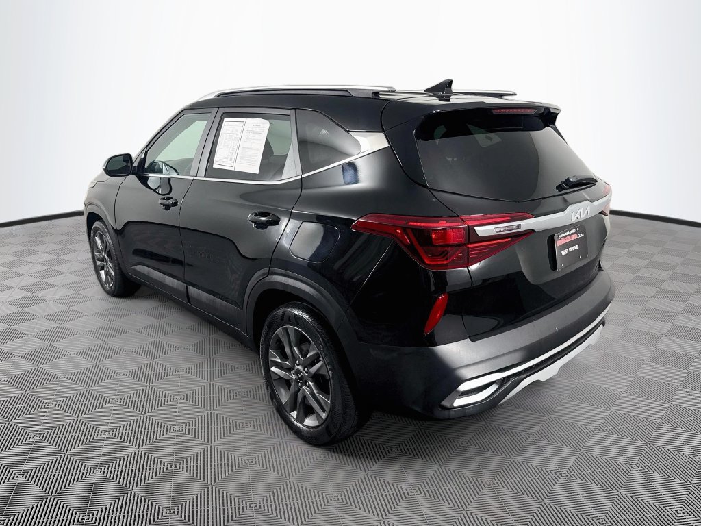 Kia Seltos photo 8