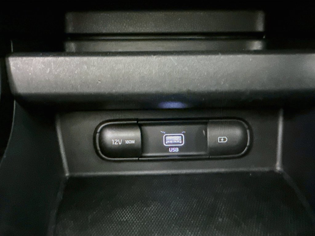 Kia Seltos photo 18