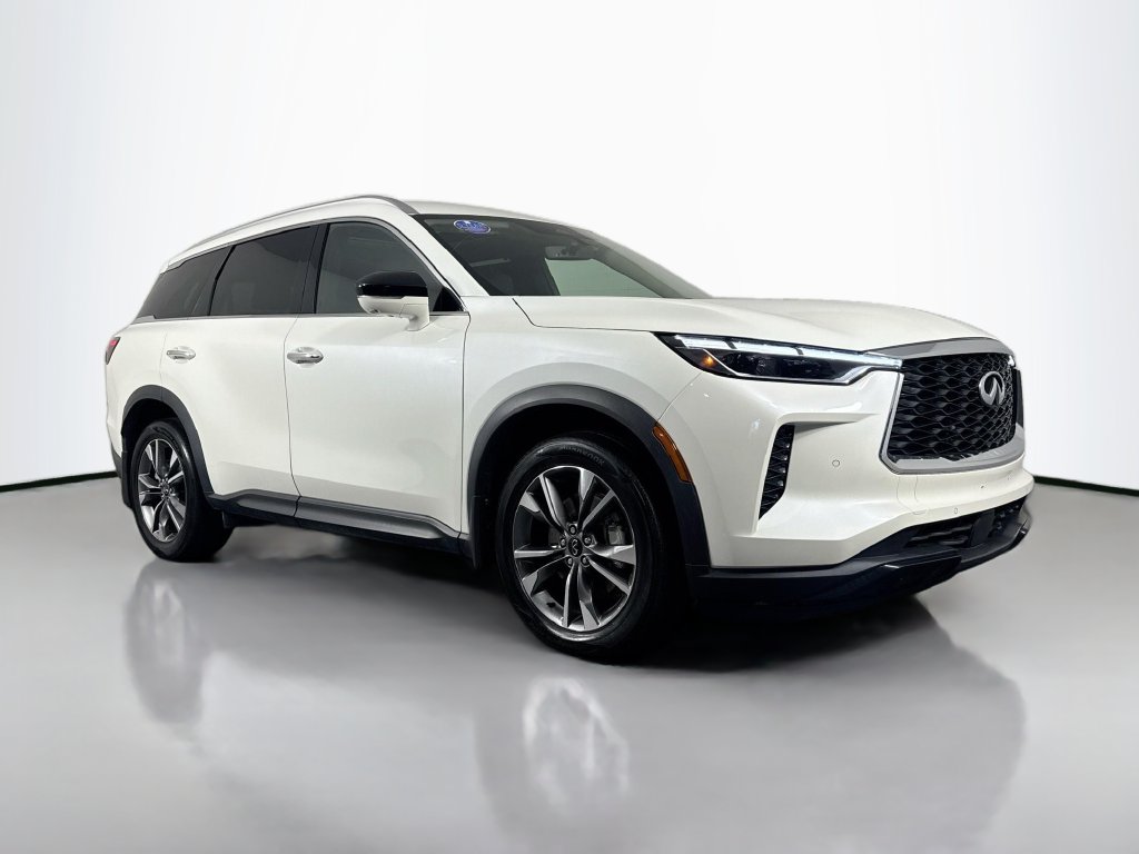 Photo 3 of this INFINITI QX60