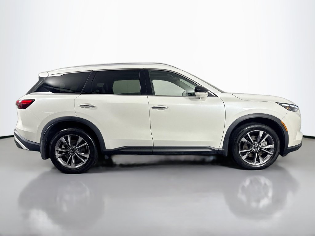 Photo 4 of this INFINITI QX60
