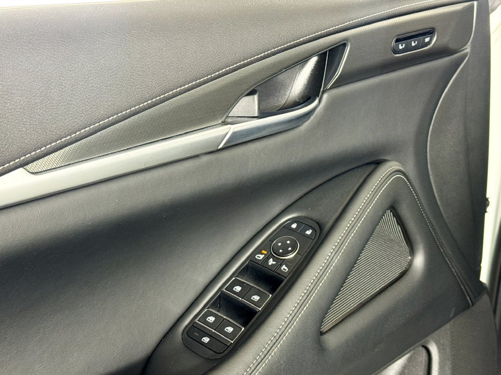 Photo 23 of this INFINITI QX60