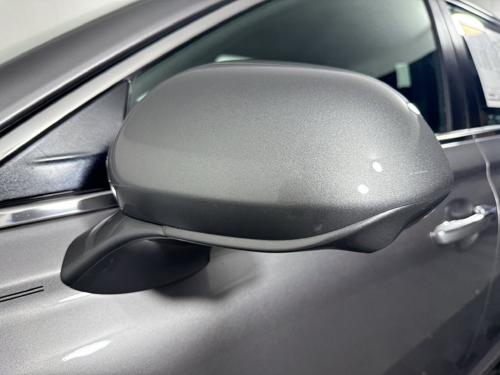 Genesis G90 photo 21