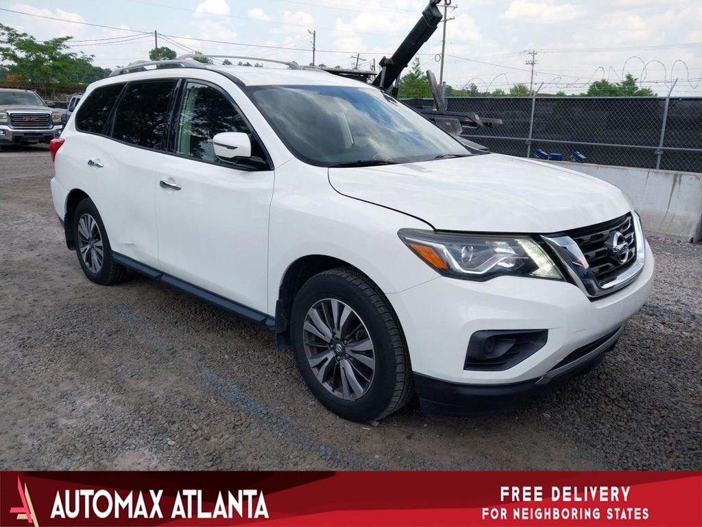 2018 Nissan Pathfinder S 2WD's photo