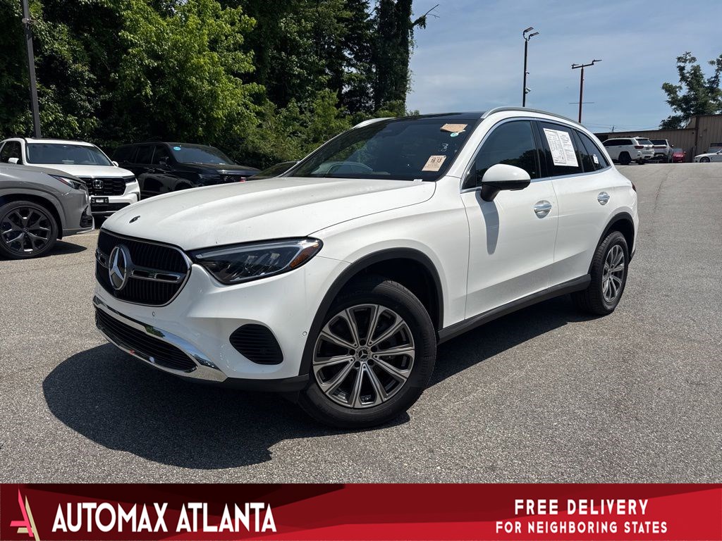 2025 Mercedes-Benz GLC GLC 300 4MATIC's photo