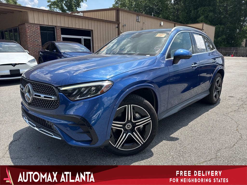 2023 Mercedes-Benz GLC GLC 300's photo