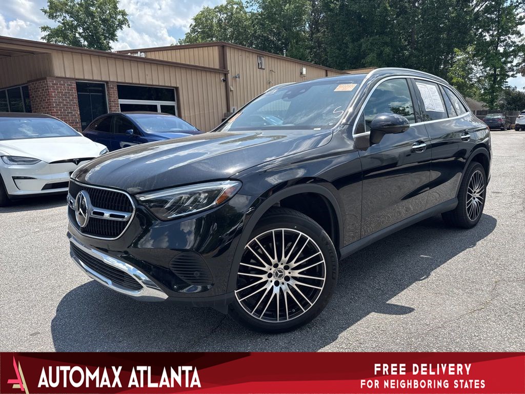 2023 Mercedes-Benz GLC GLC 300's photo