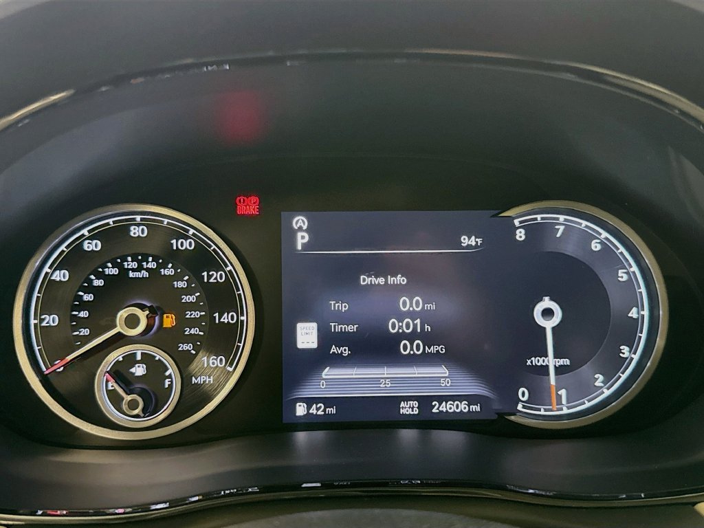 Genesis GV70 photo 13