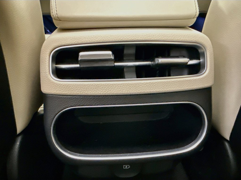 Genesis GV70 photo 34