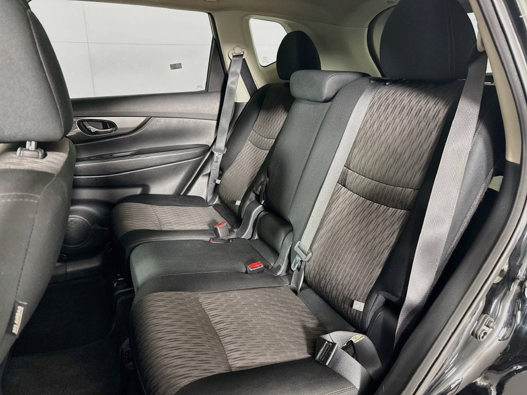 Nissan Rogue photo 32