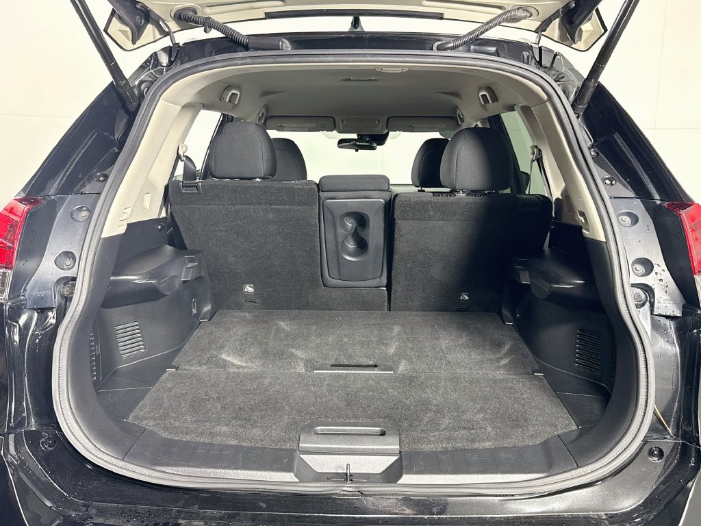 Nissan Rogue photo 34