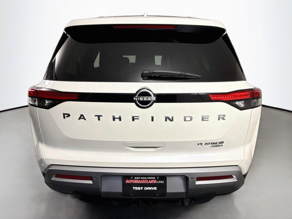Nissan Pathfinder photo 8