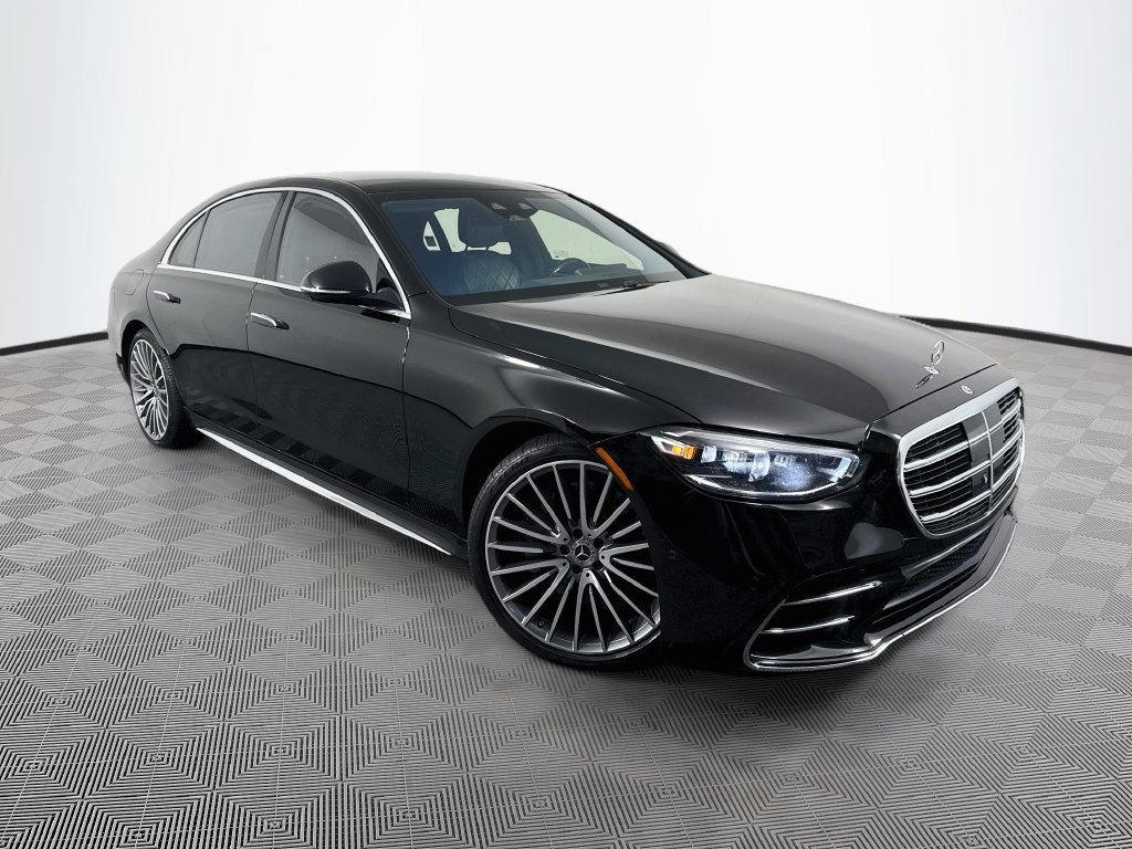 Photo 4 of this Mercedes-Benz S 580