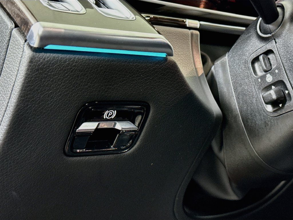 Photo 11 of this Mercedes-Benz S 580