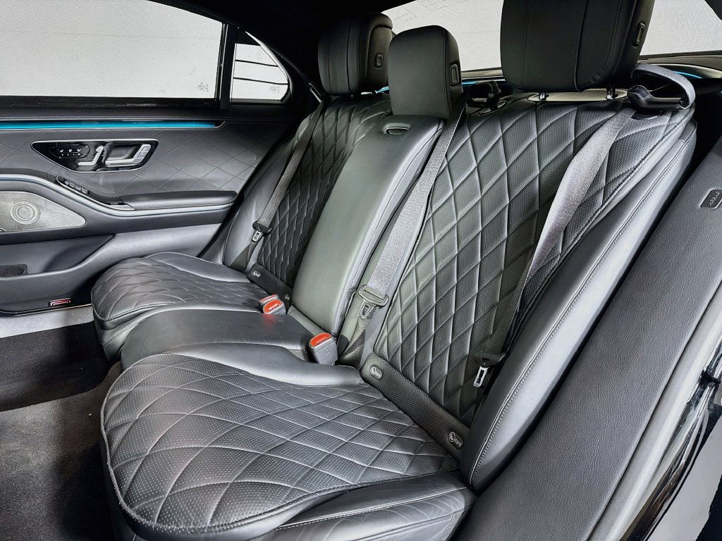 Photo 33 of this Mercedes-Benz S 580