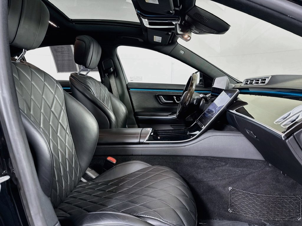 Photo 38 of this Mercedes-Benz S 580