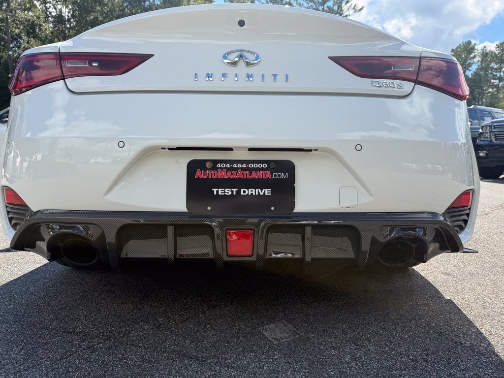 Photo 7 of this INFINITI Q60