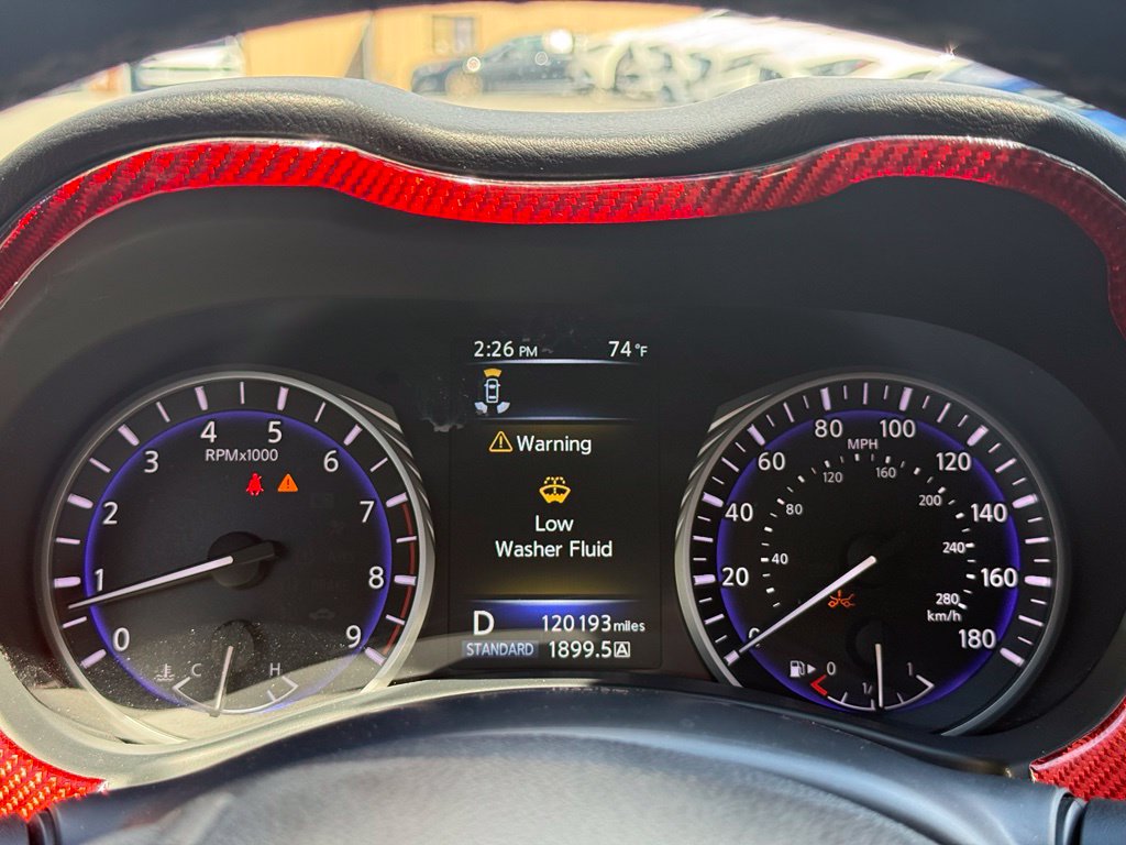 Infiniti Q60 photo 14
