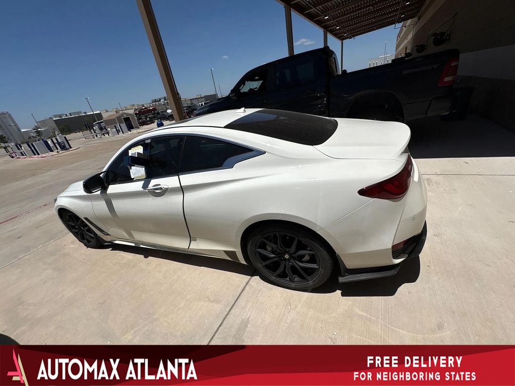 2017 INFINITI Q60 Sport