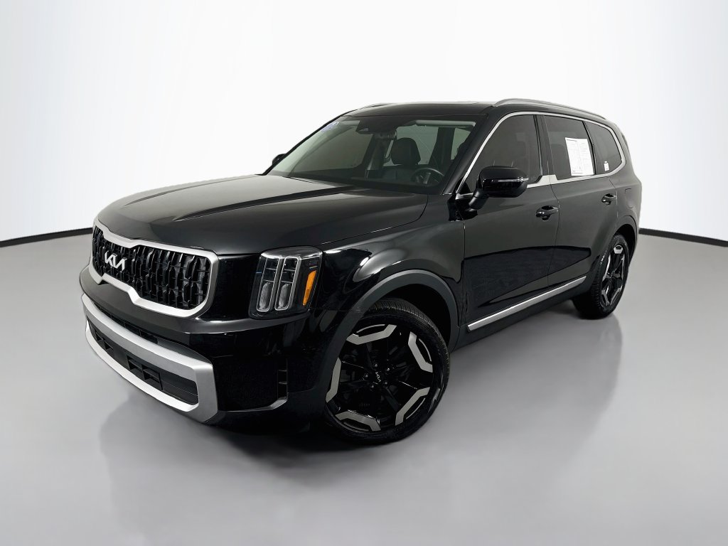 Kia Telluride photo 2