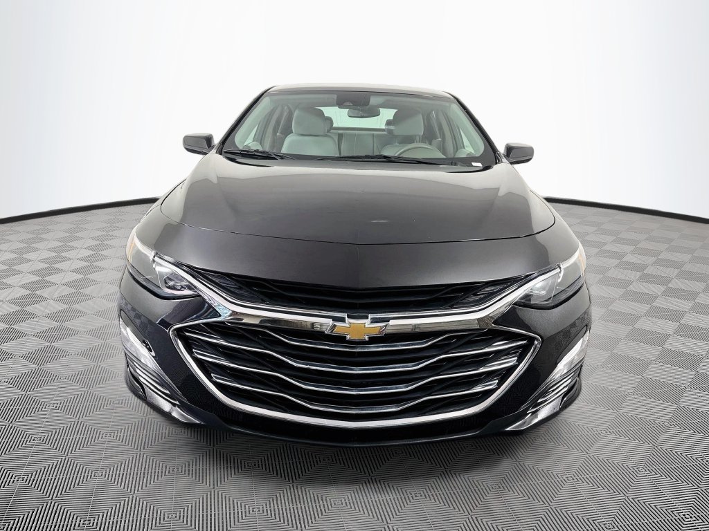 Chevrolet Malibu photo 3