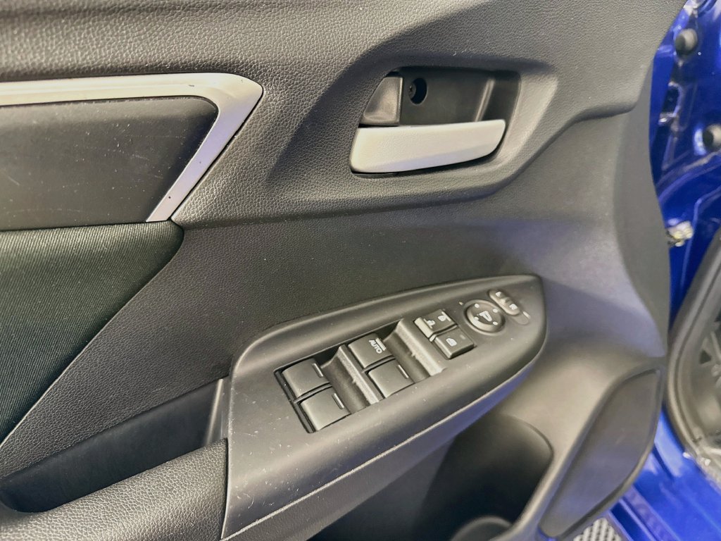 Photo 20 of this Honda Fit