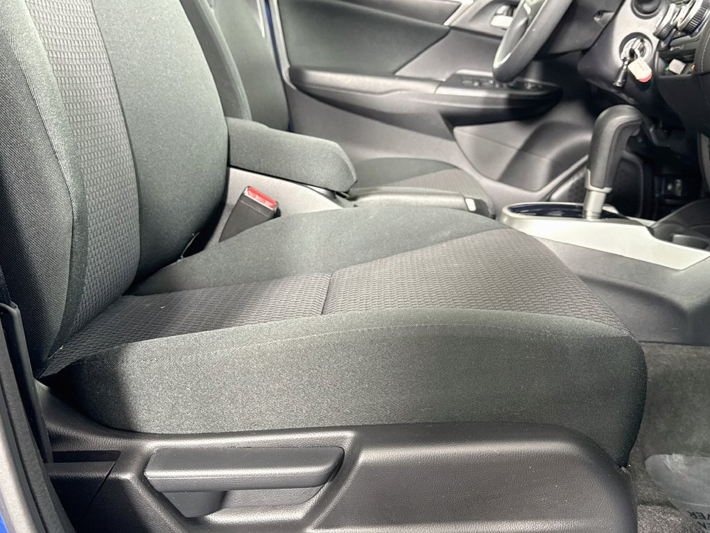 Photo 31 of this Honda Fit