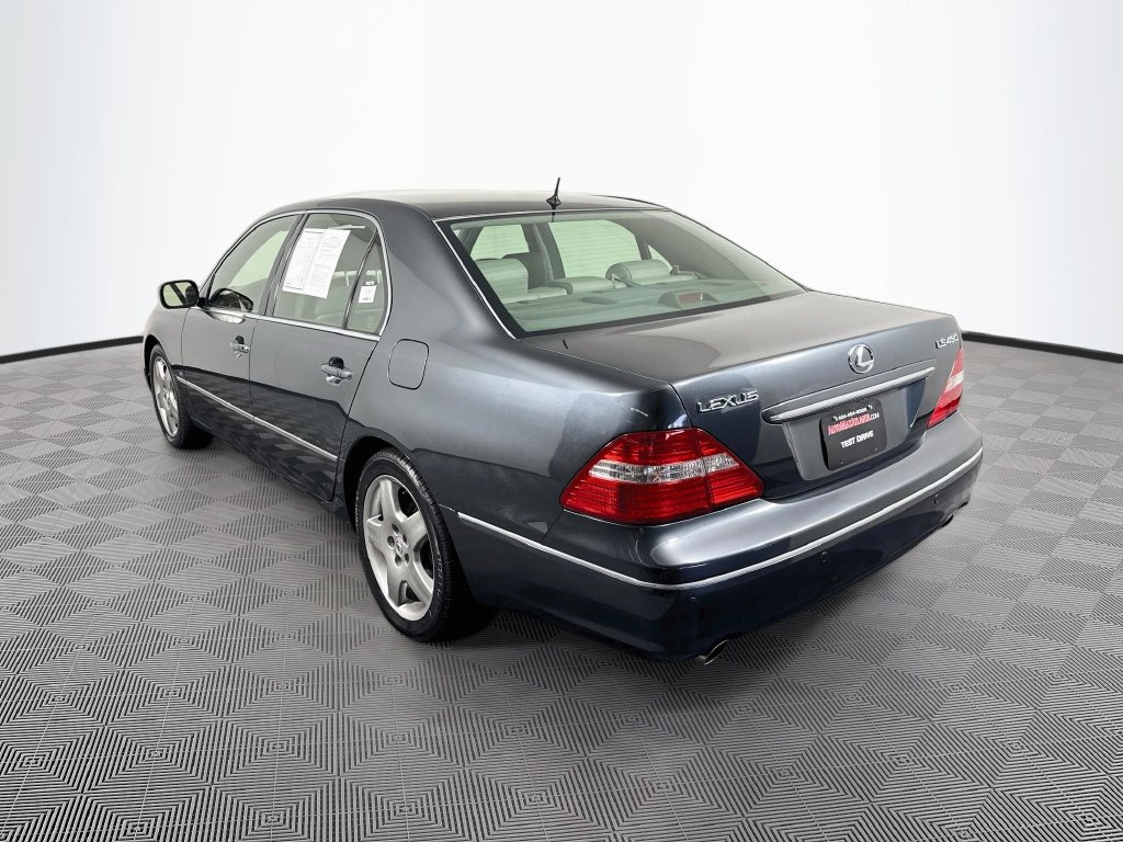 Lexus LS photo 8