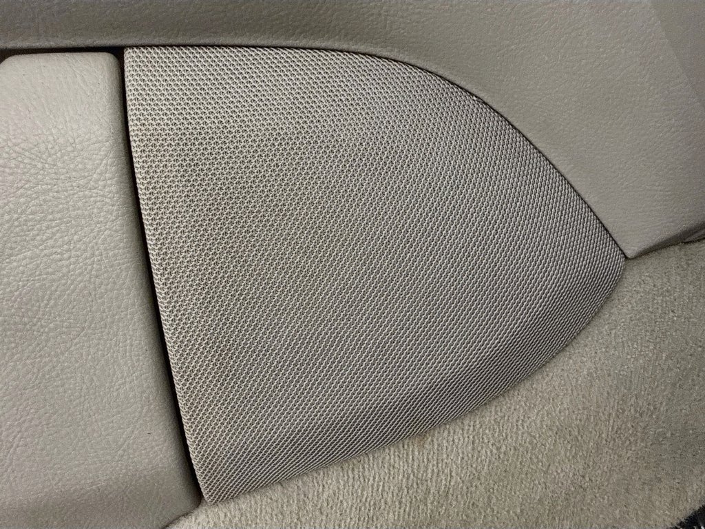Lexus LS photo 23