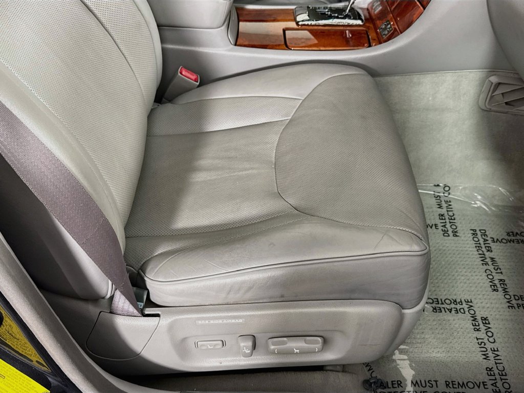 Lexus LS photo 37