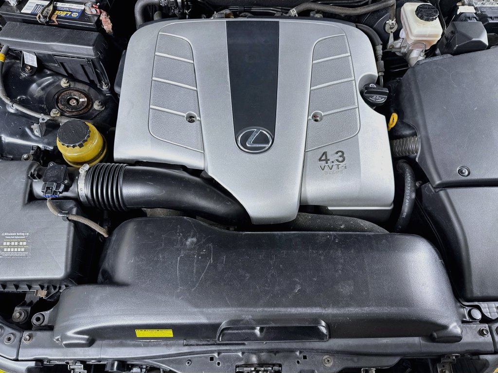 Lexus LS photo 38