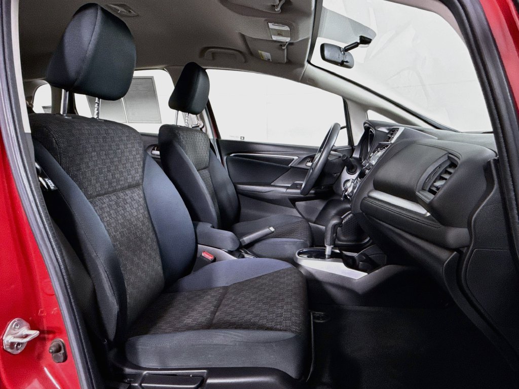 Honda Fit photo 30