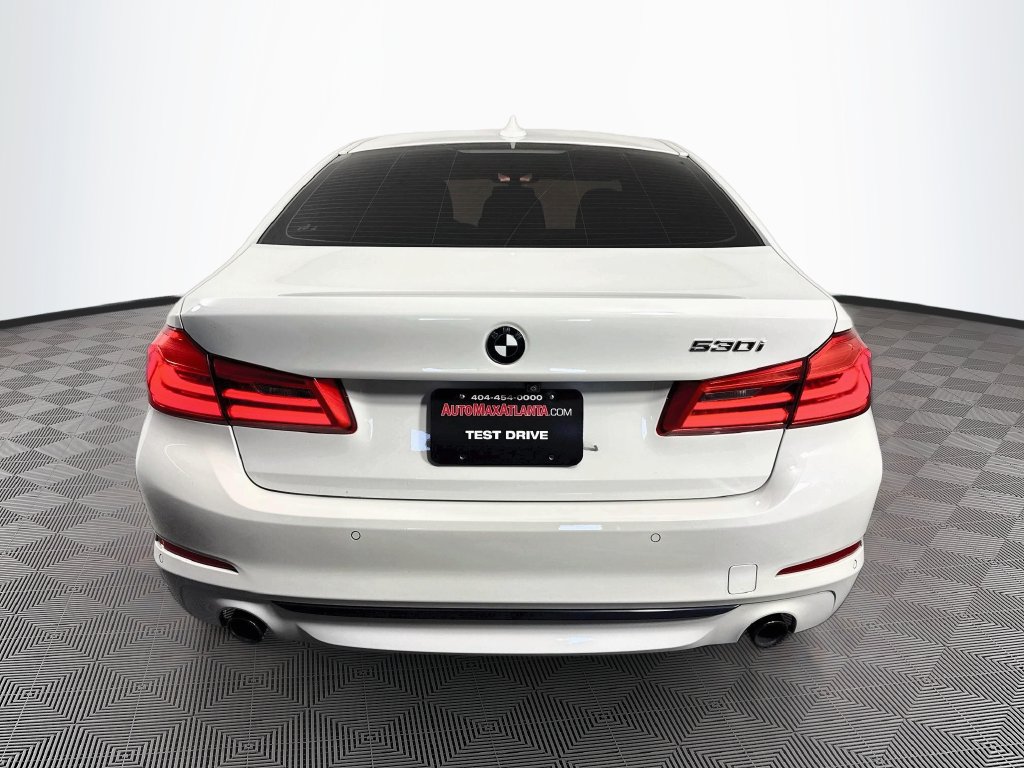Photo 6 of this BMW 5 Series