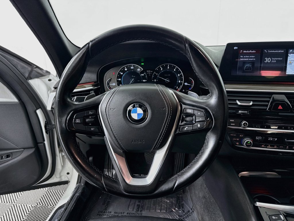 Photo 11 of this BMW 5 Series