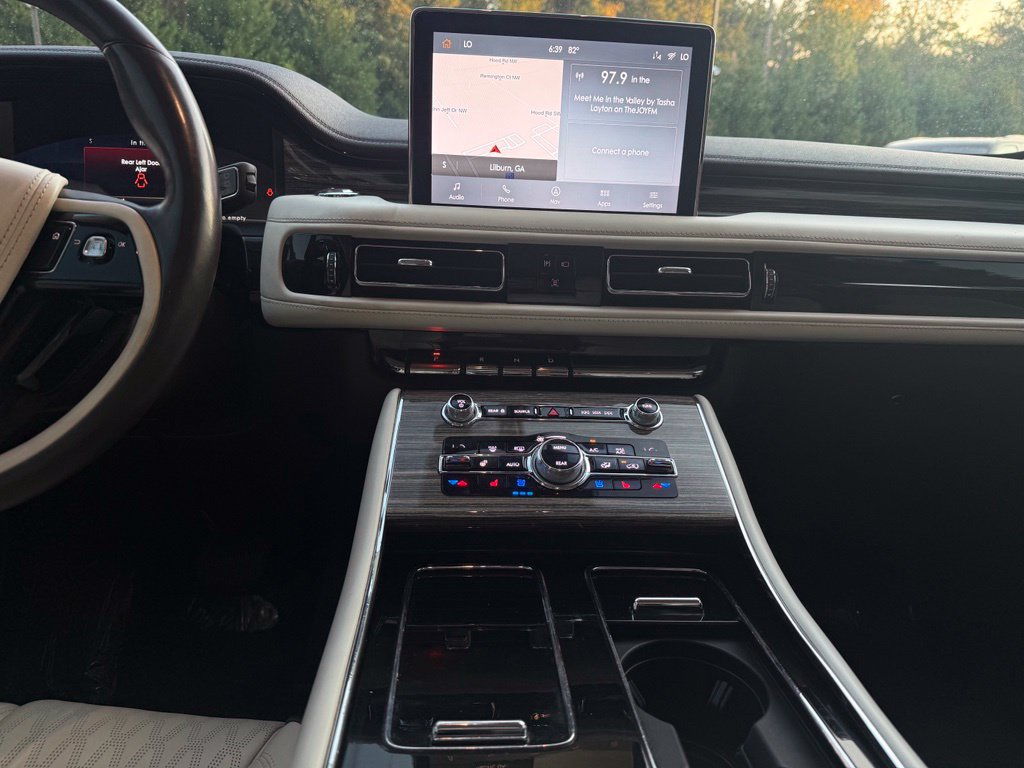 Lincoln Aviator photo 14