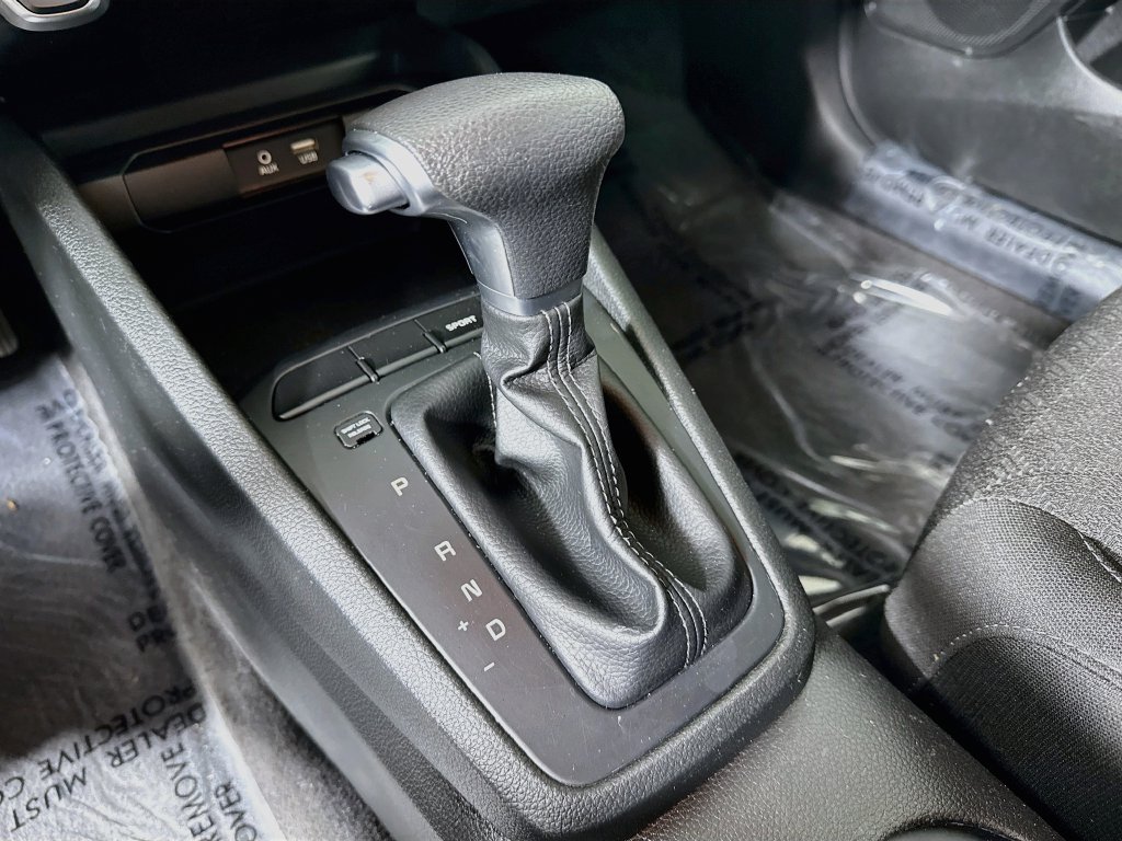 Photo 17 of this Kia Rio 5-Door