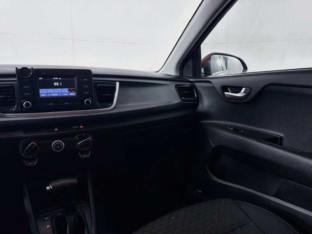 Photo 25 of this Kia Rio 5-Door