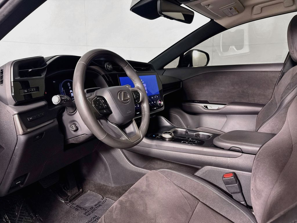 Lexus RZ 450e photo 10