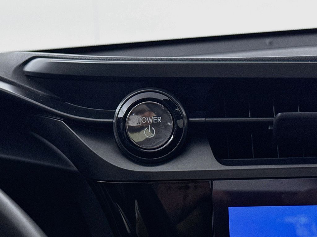 Lexus RZ 450e photo 17