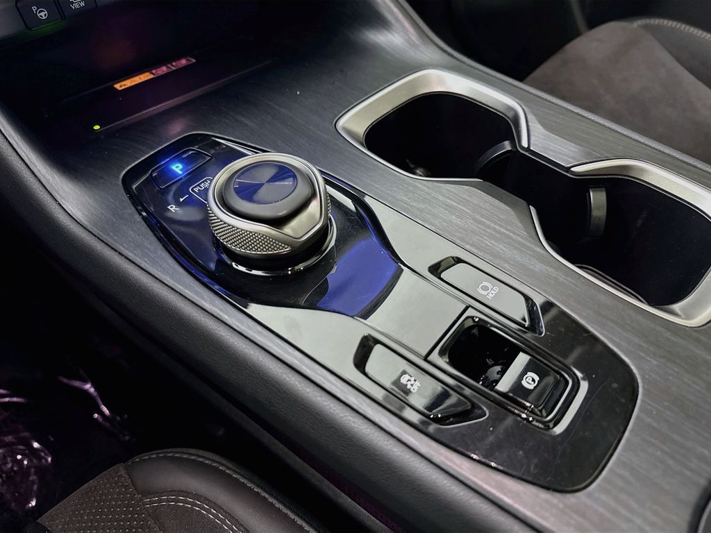 Lexus RZ 450e photo 19