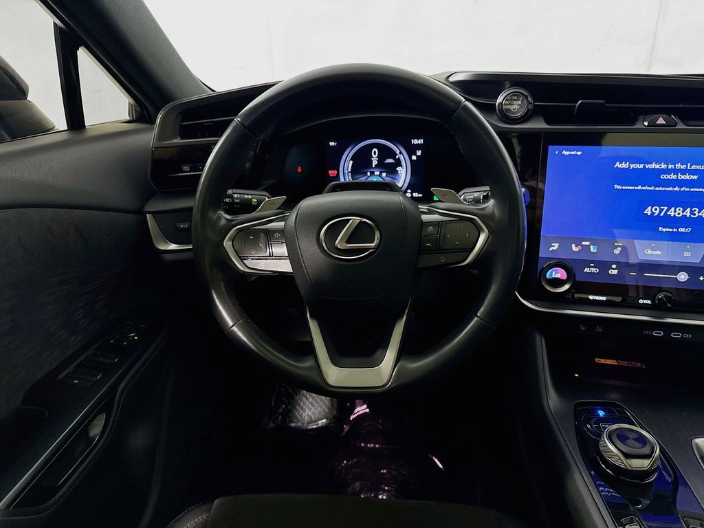 Lexus RZ 450e photo 29