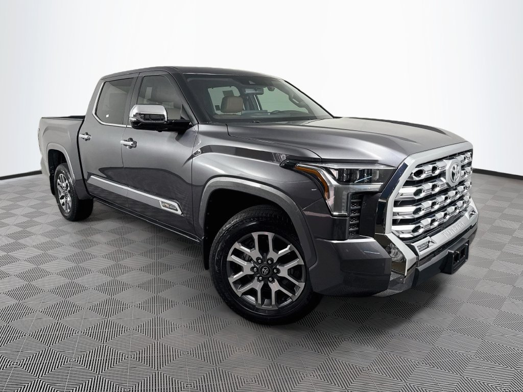 Photo 3 of this Toyota Tundra 4WD