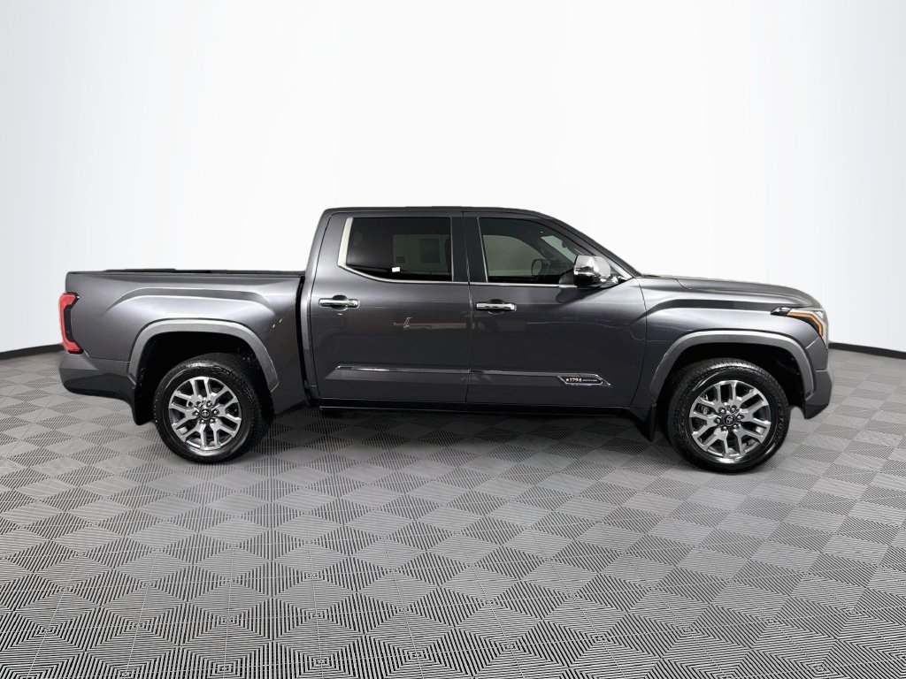 Photo 4 of this Toyota Tundra 4WD